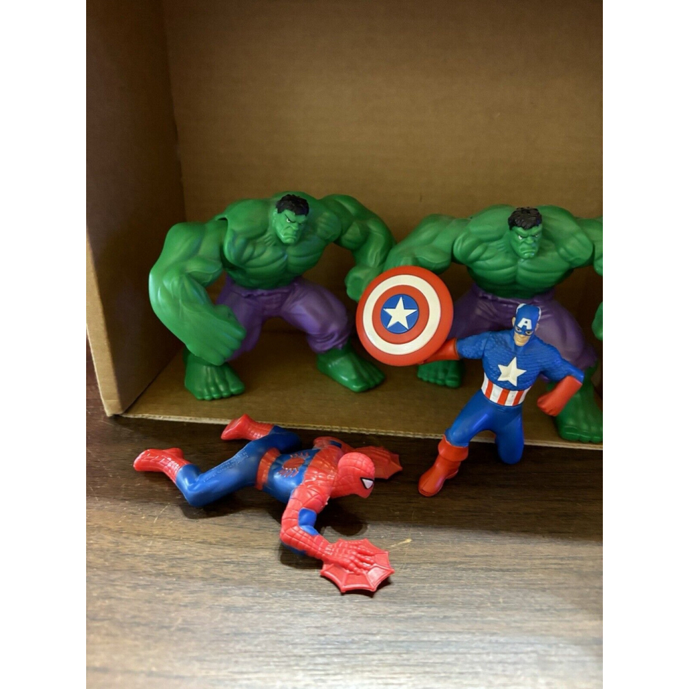 Marvel Heroes Action Figures , 2 Hulks, 1 Spiderman, 1 Captain America - Picture 2 of 2